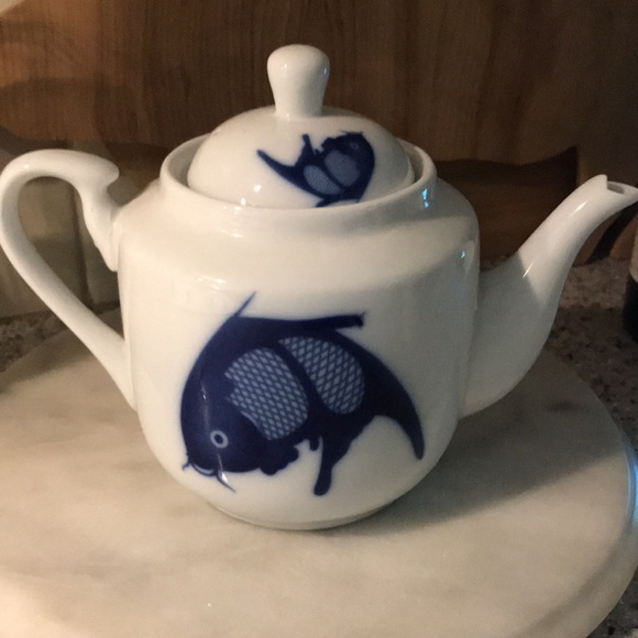 Blue and white china teapot - Picture 2 of 15